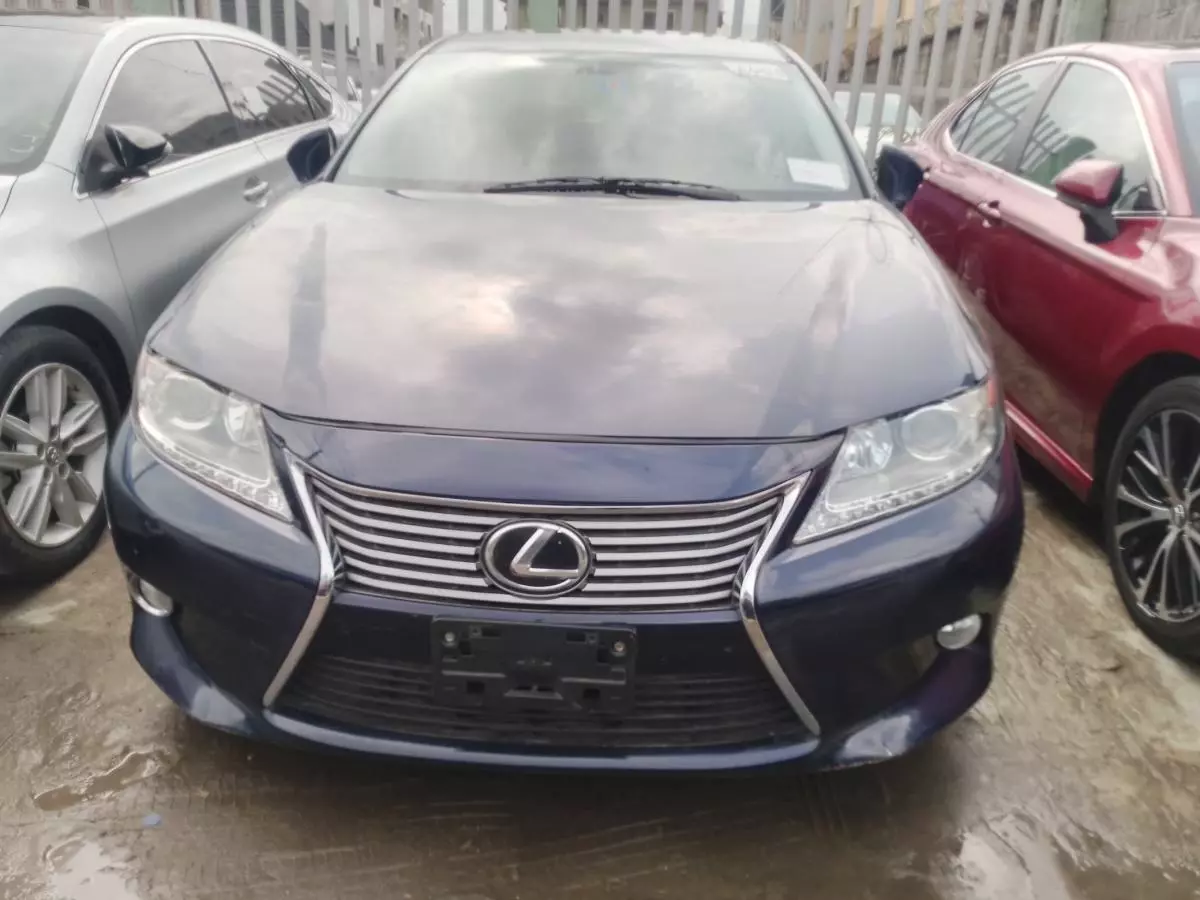 Lexus ES 350   - 2013