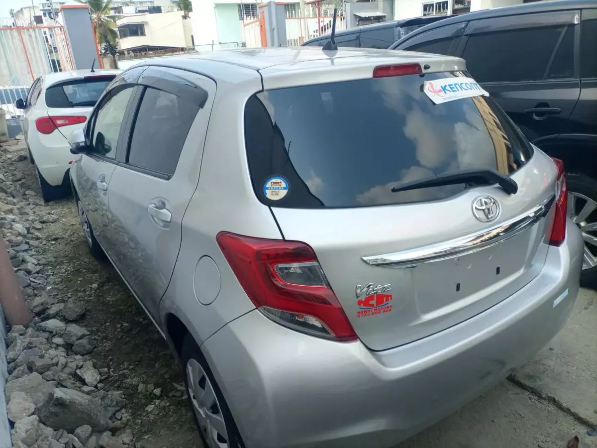 Toyota Vitz - 2016