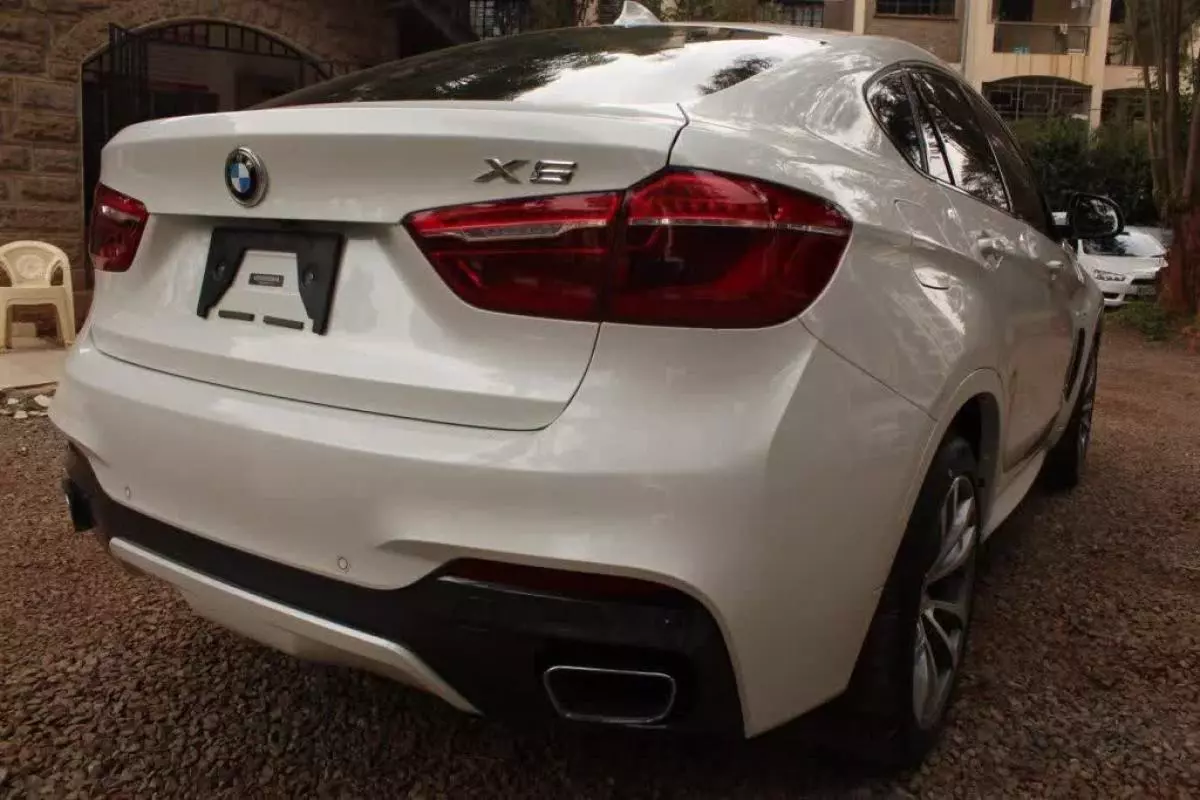 BMW X6   - 2016