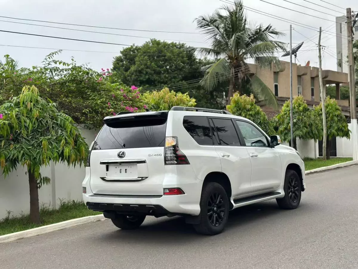 Lexus GX 460   - 2023