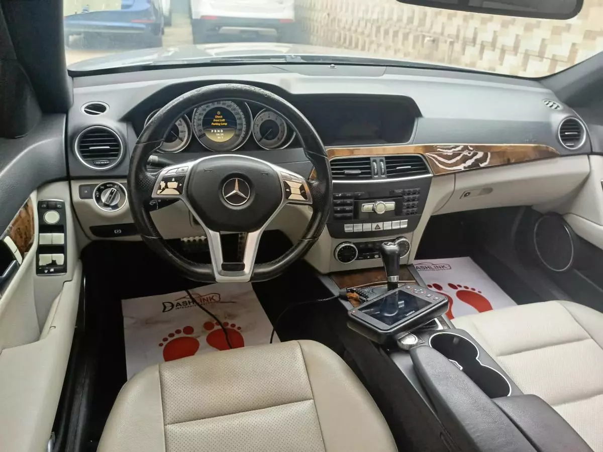 Mercedes-Benz C 250   - 2012