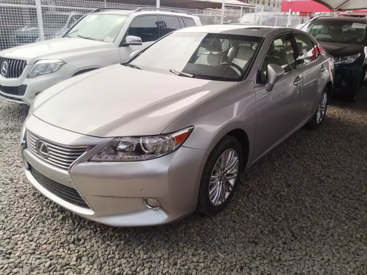 Lexus ES 350   - 2014