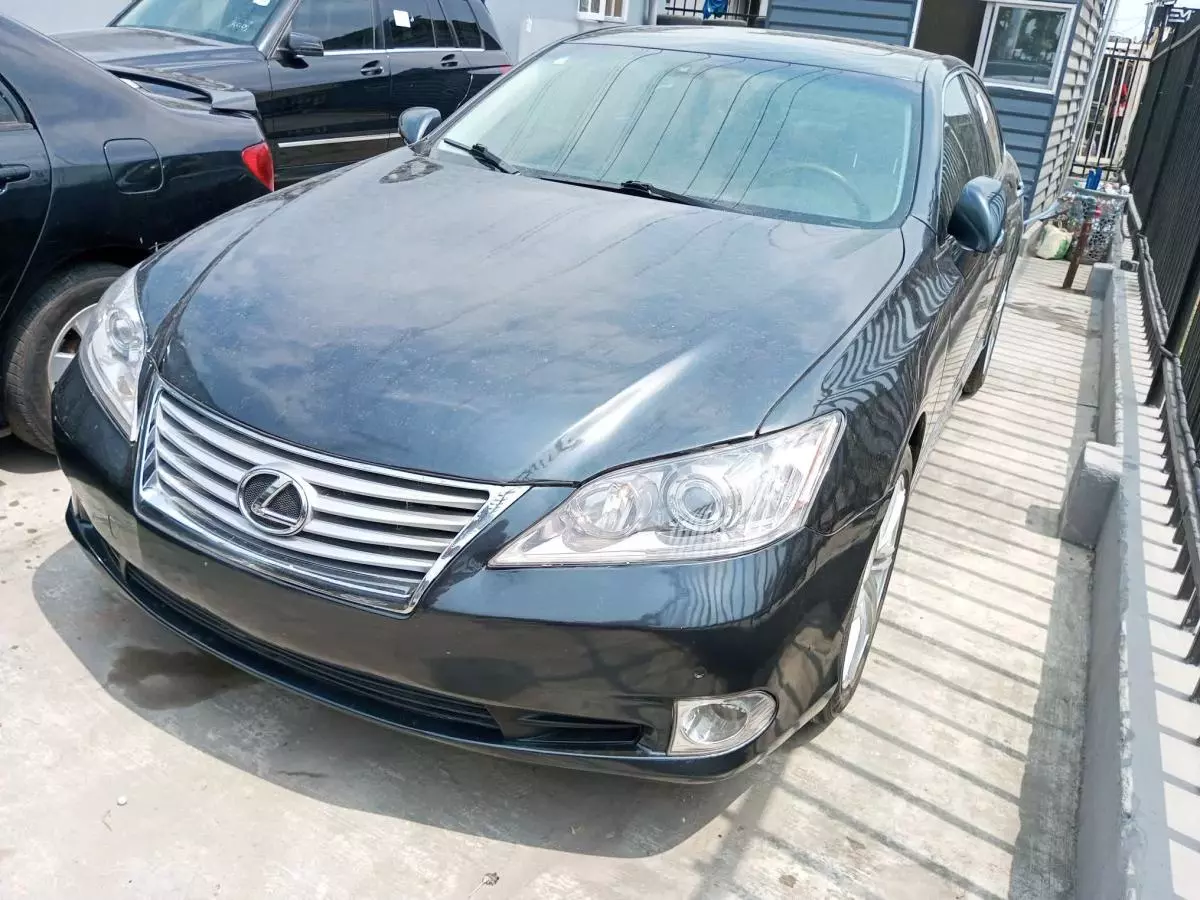 Lexus ES 350 - 2010