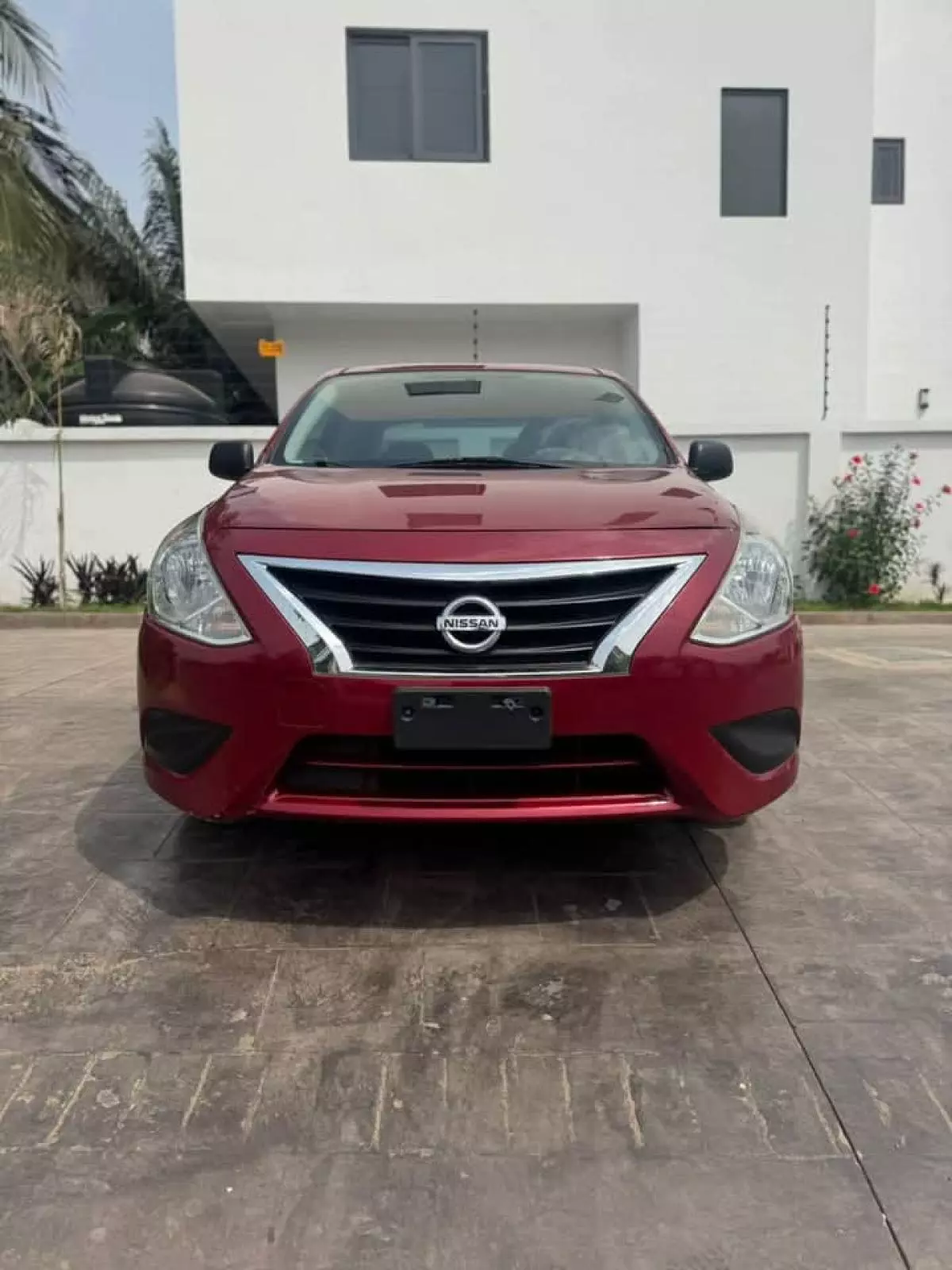 Nissan Versa   - 2015