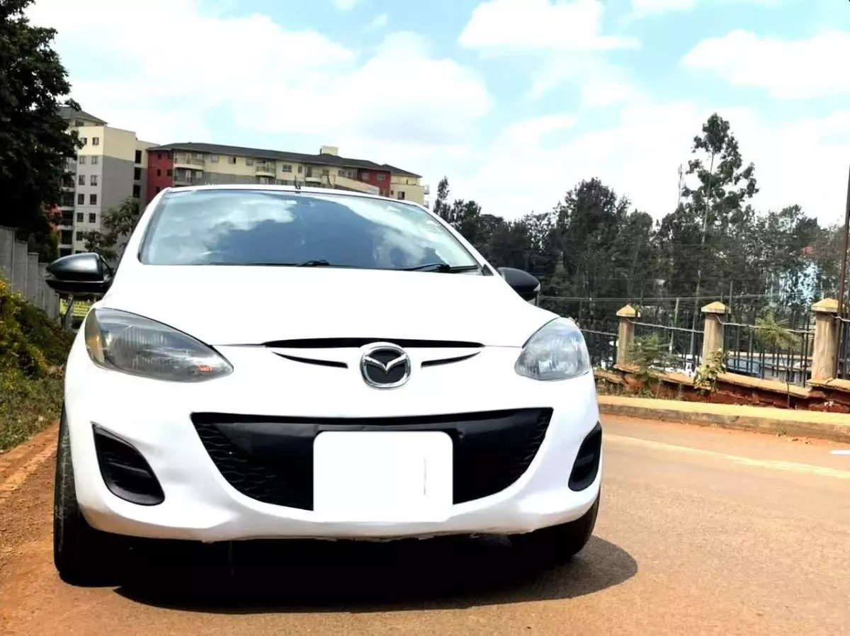 Mazda Demio - 2012