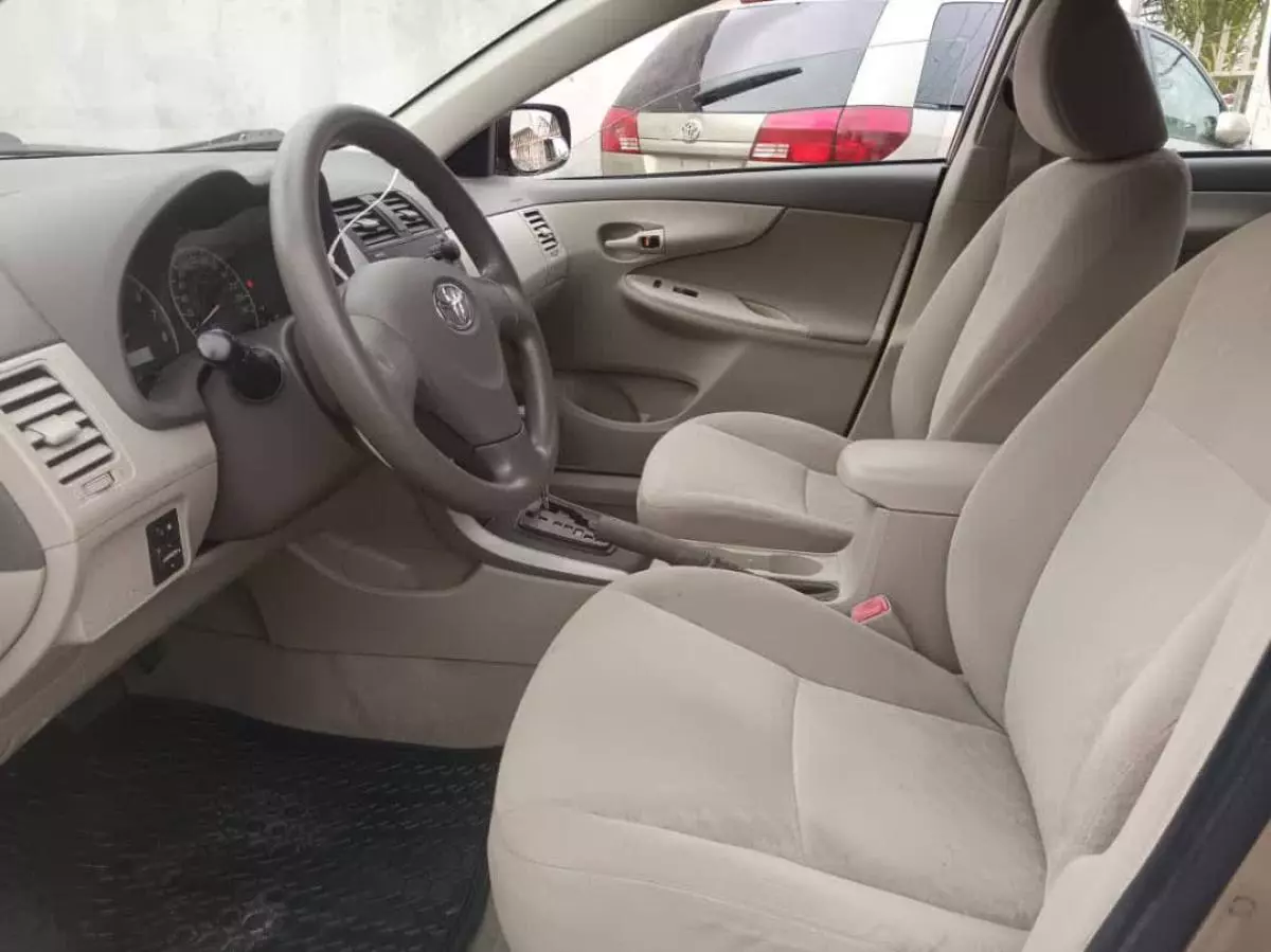 Toyota Corolla - 2009