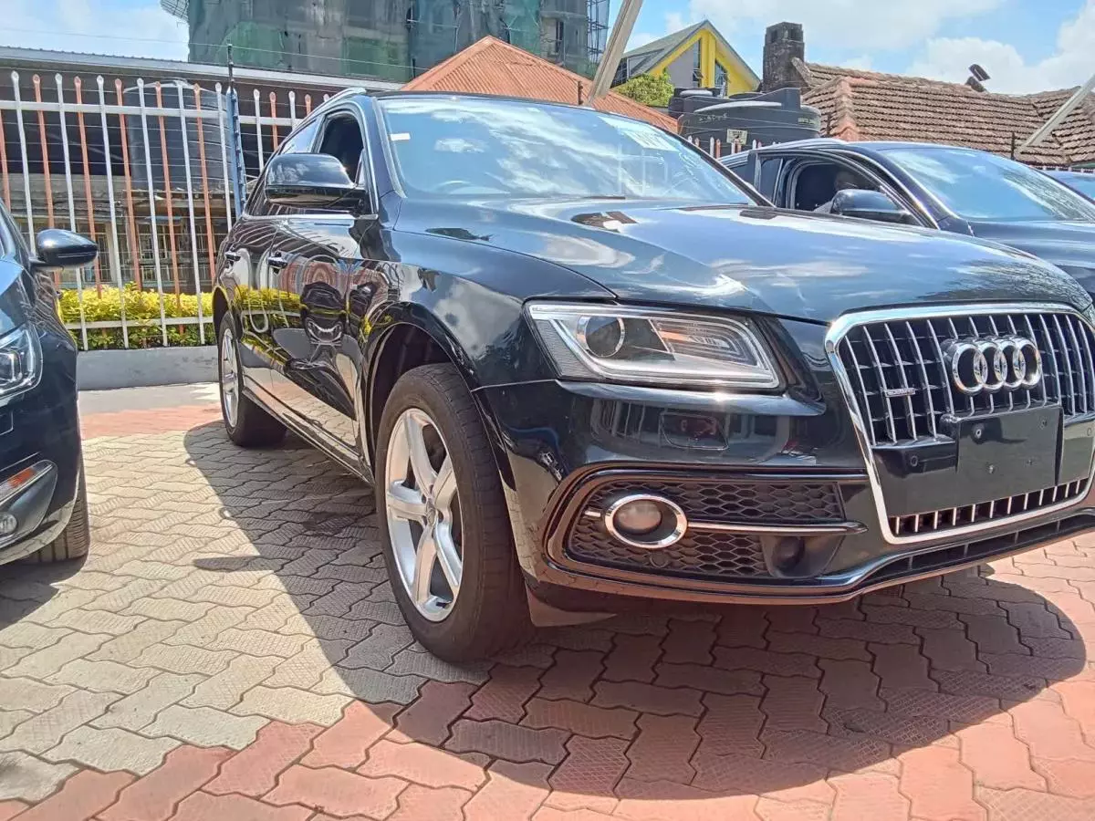 Audi Q5   - 2017