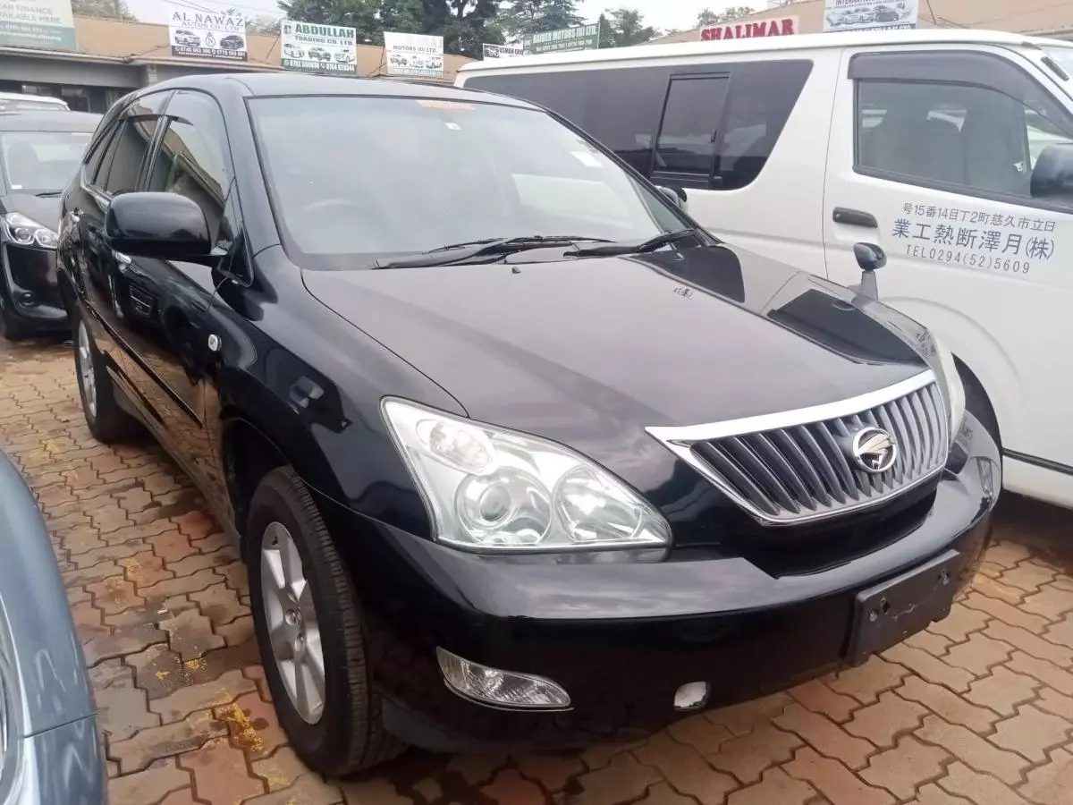 Toyota Harrier   - 2011