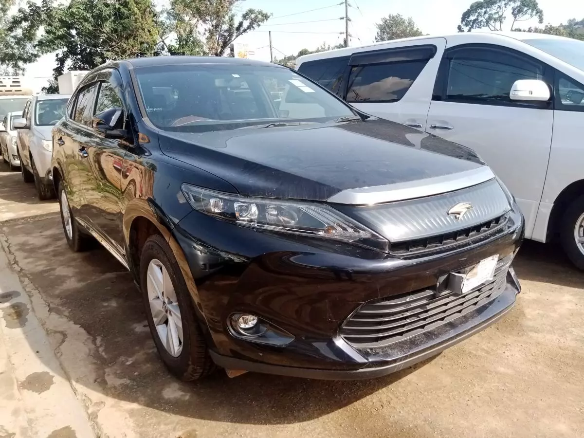 Toyota Harrier   - 2015