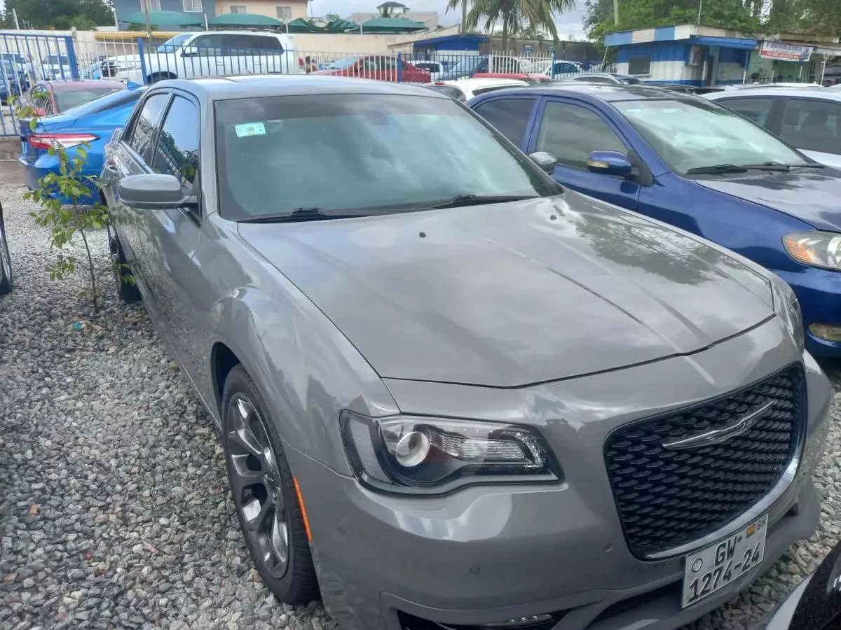 Chrysler 300C   - 2017