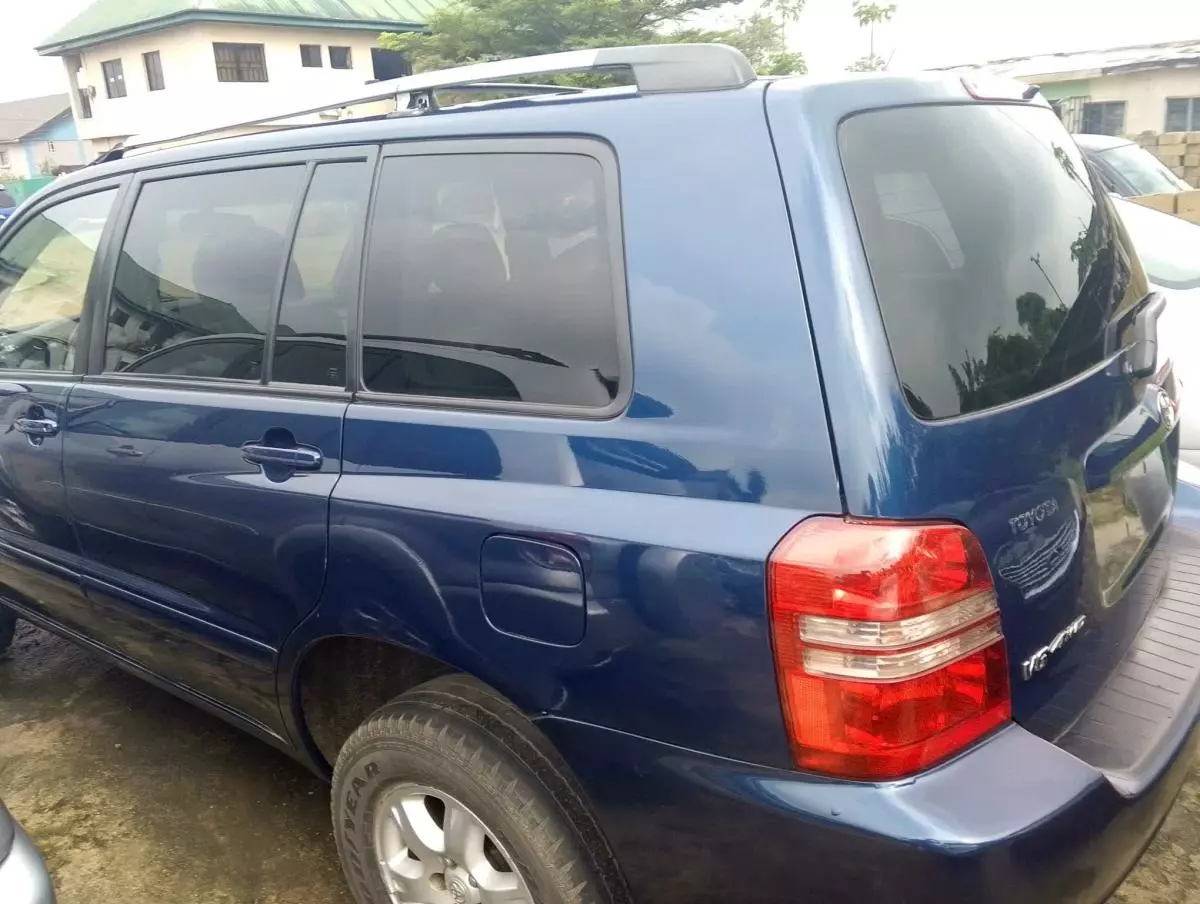 Toyota Highlander   - 2005