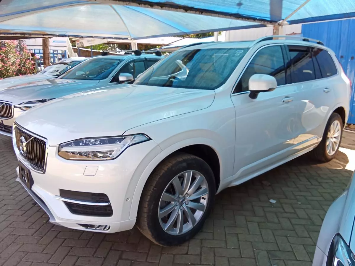 Volvo XC90   - 2016