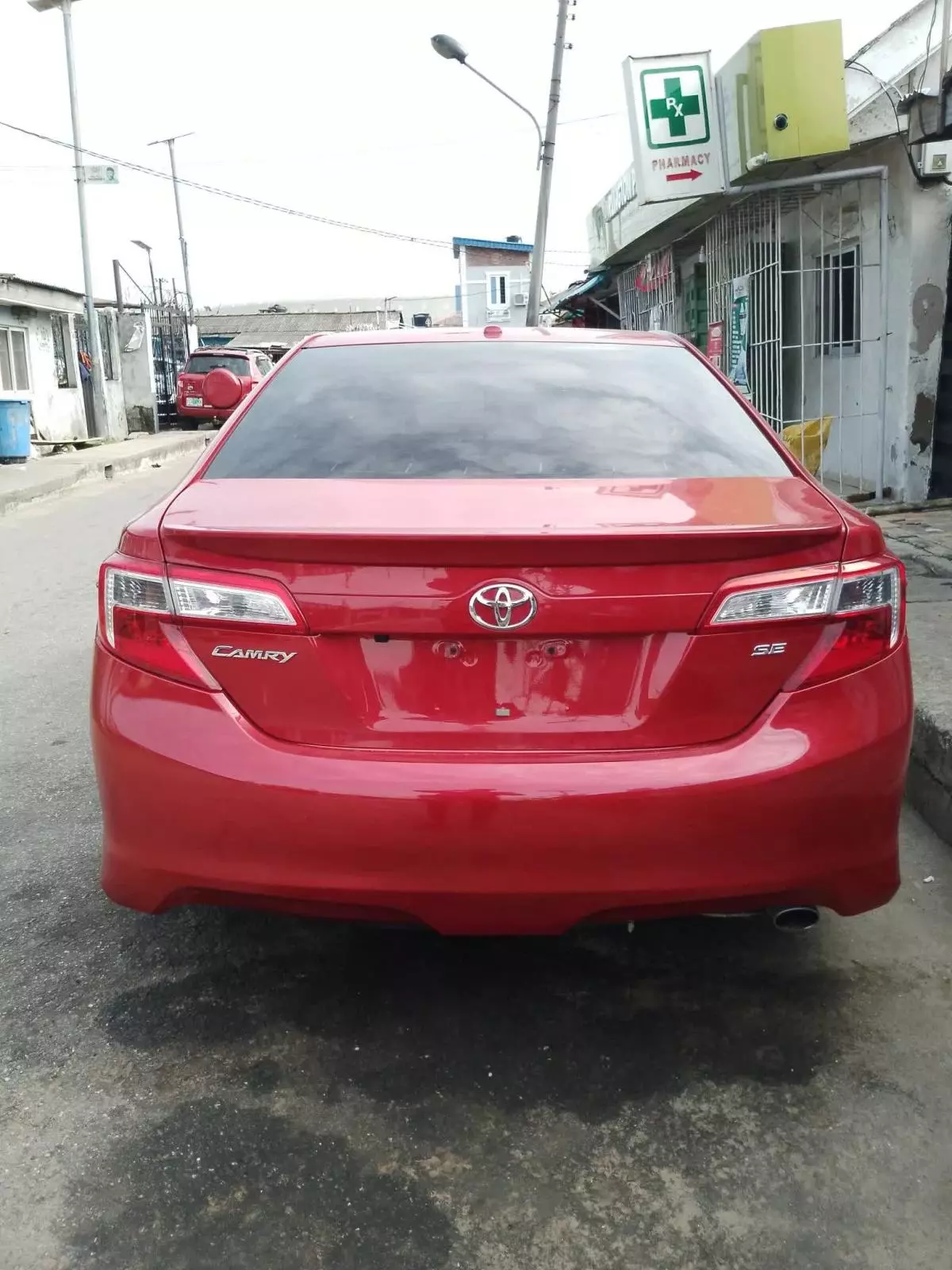 Toyota Camry   - 2012