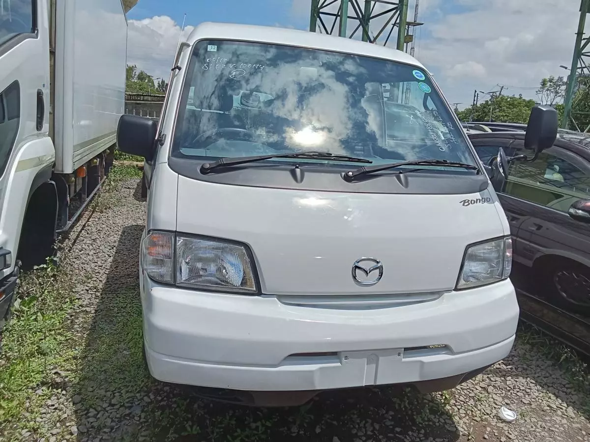 Mazda Bongo   - 2017