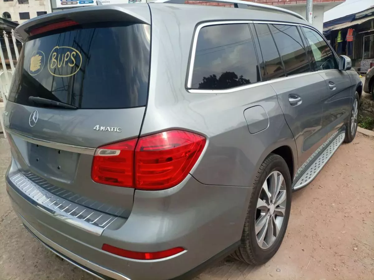 Mercedes-Benz GL 450 - 2014