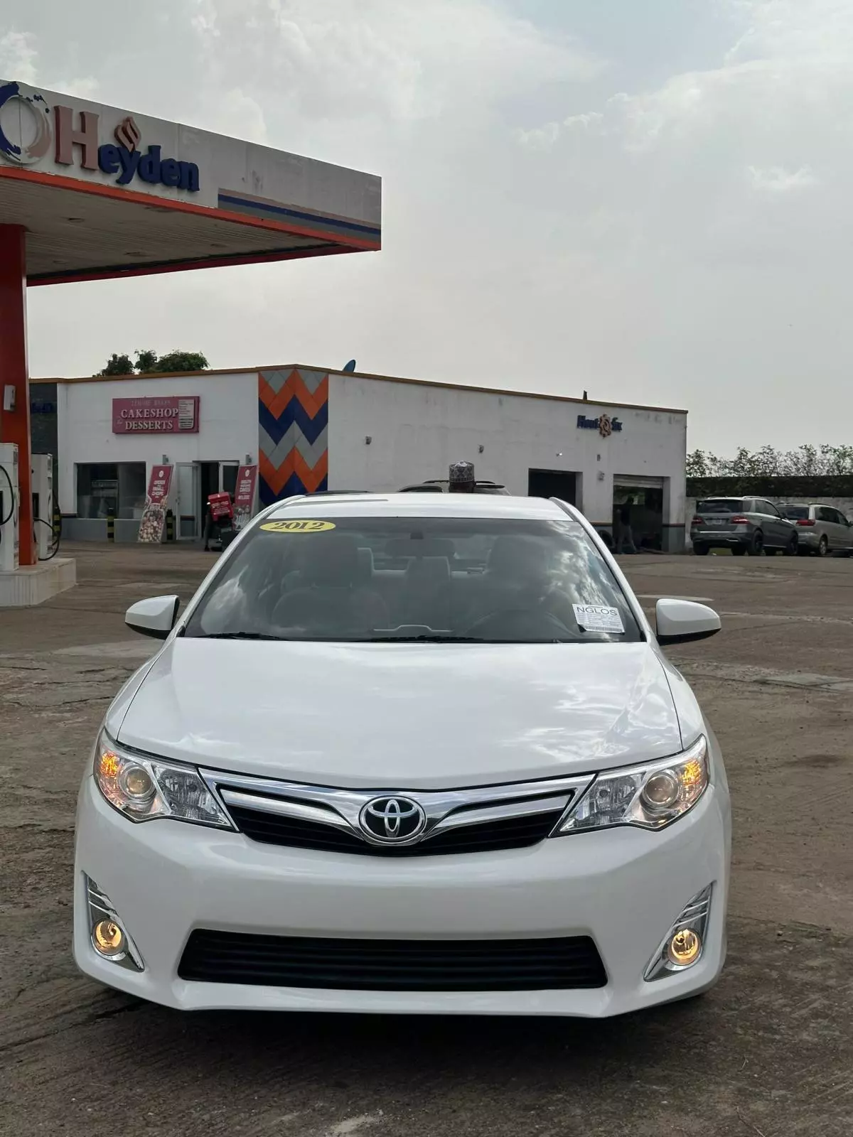 Toyota Camry   - 2012