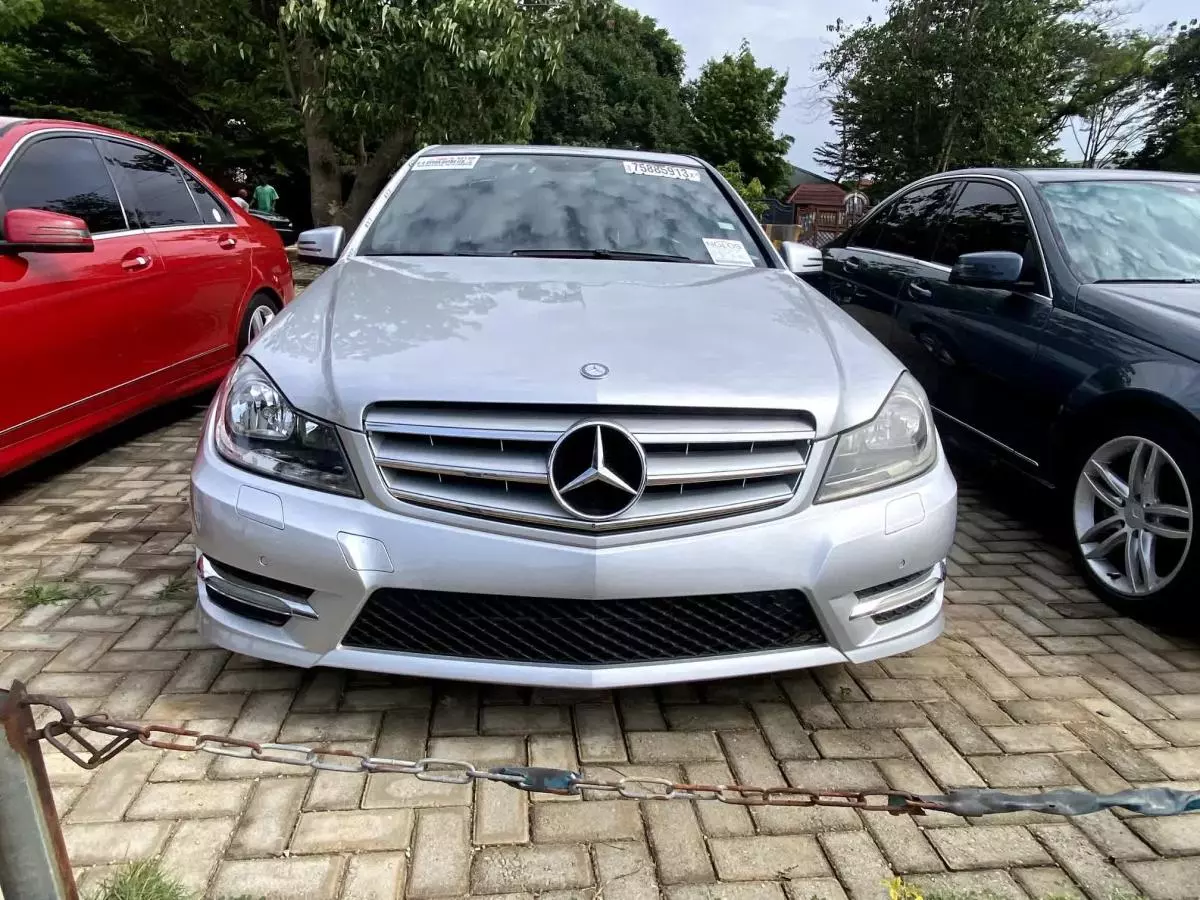 Mercedes-Benz C 300   - 2013