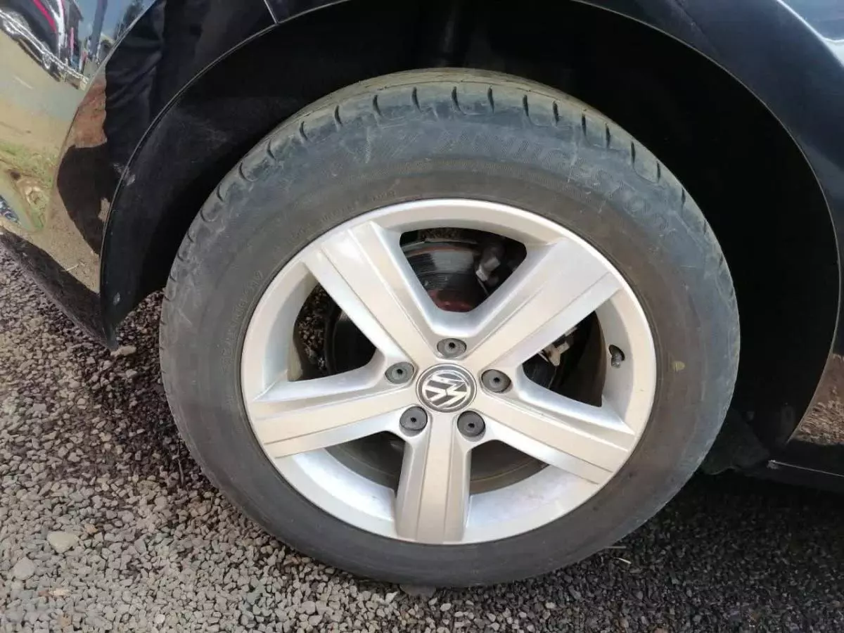 Volkswagen Golf - 2015