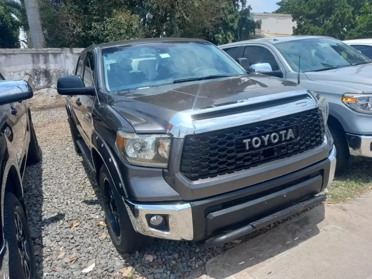 Toyota Tundra   - 2020