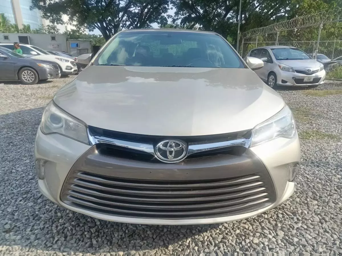 Toyota Camry   - 2015