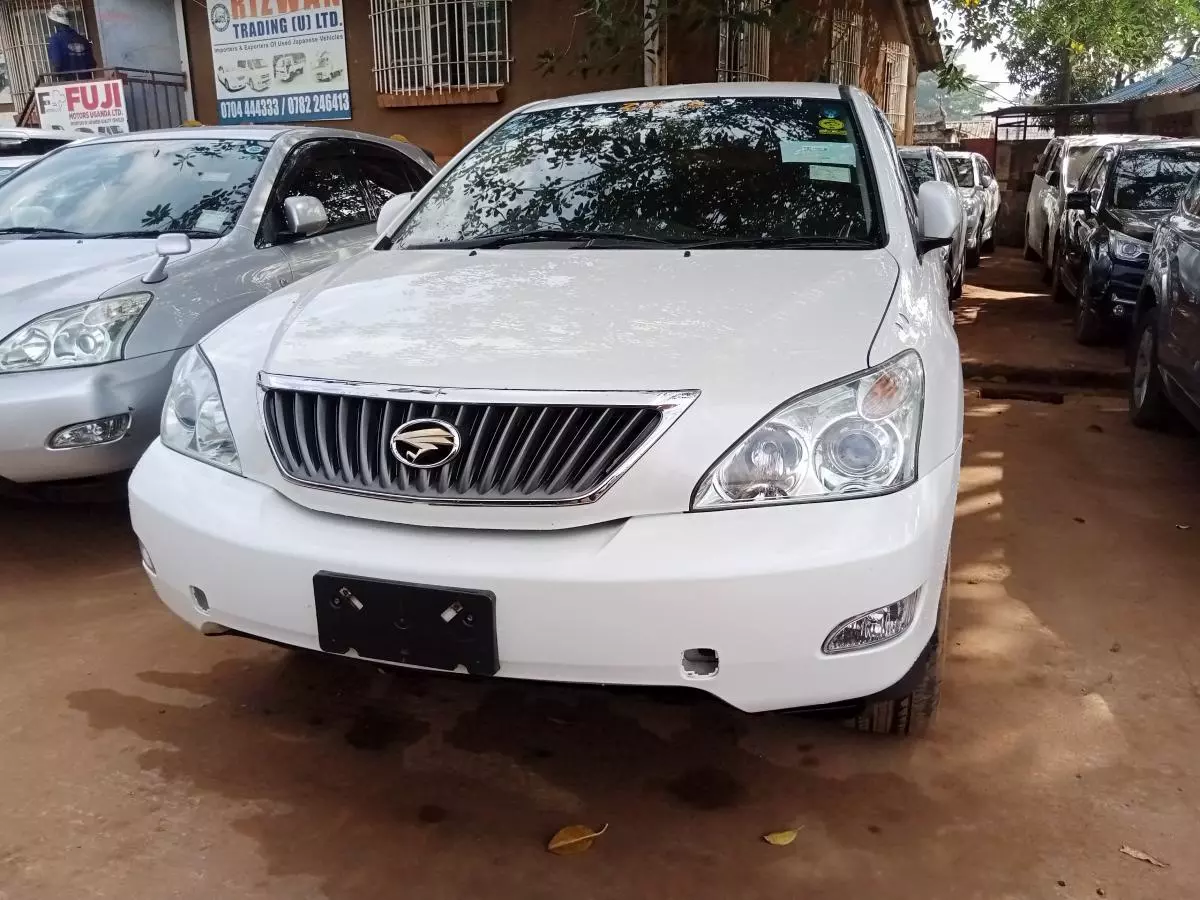 Toyota Harrier   - 2011