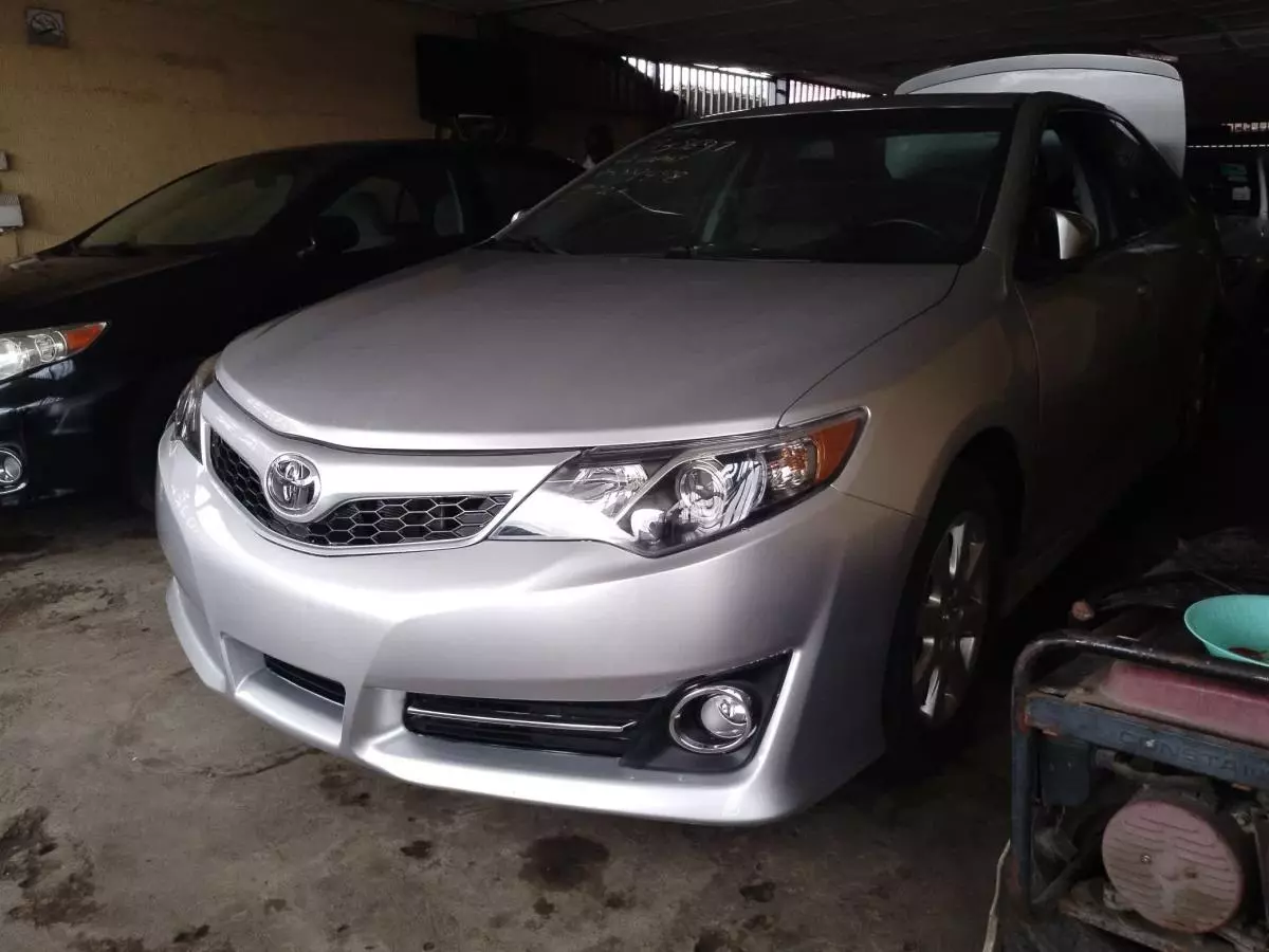 Toyota Camry   - 2012