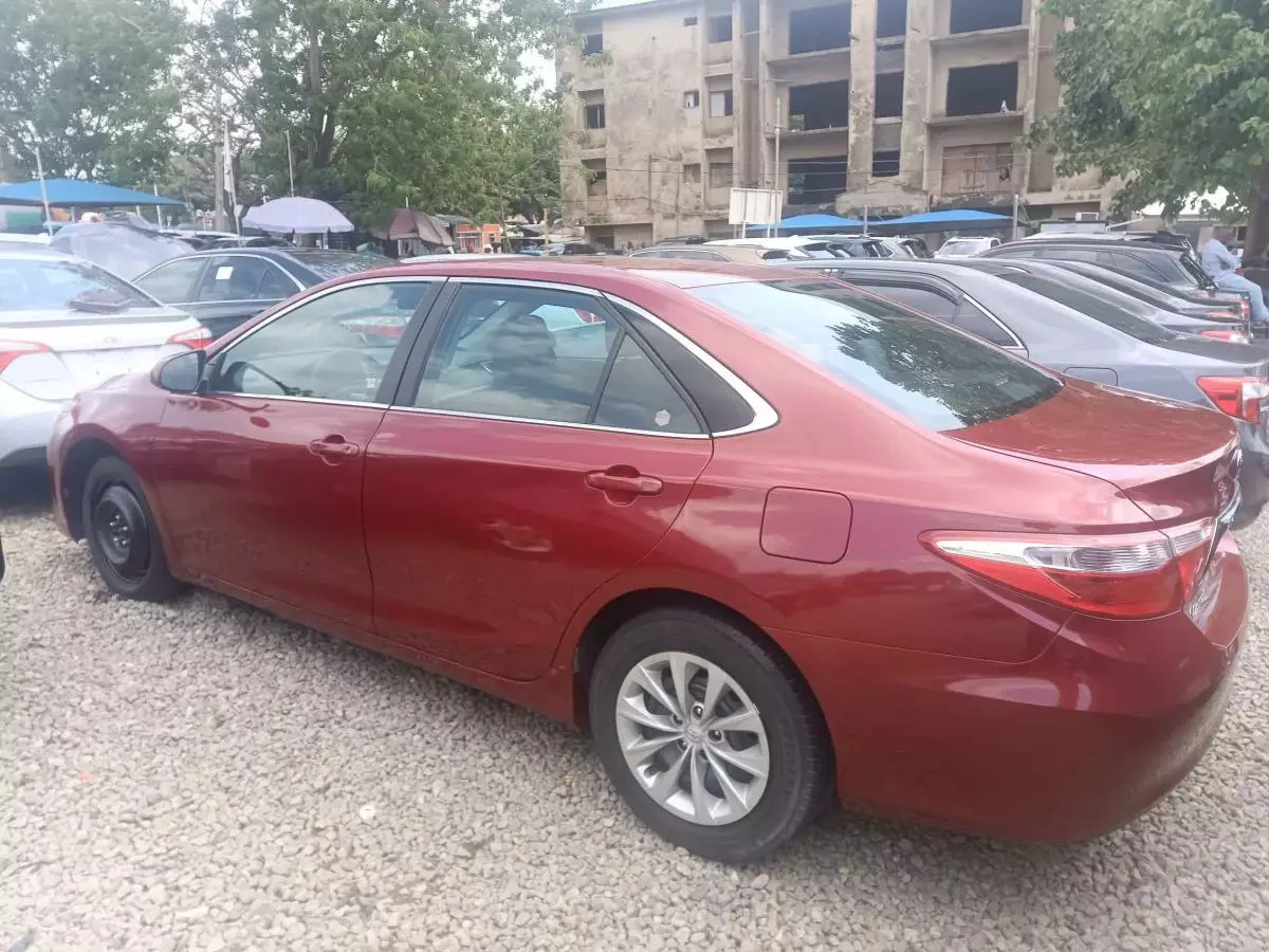 Toyota Camry   - 2015