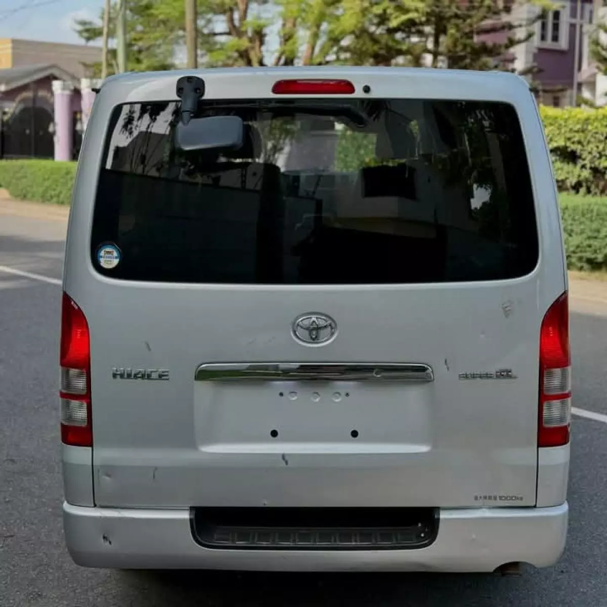 Toyota Hiace   - 2010