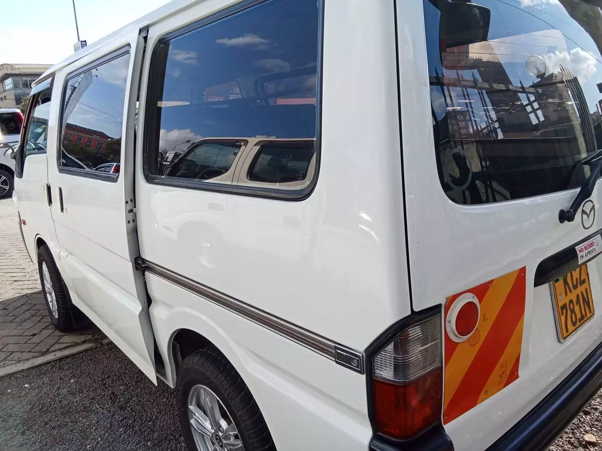 Mazda Bongo   - 2013