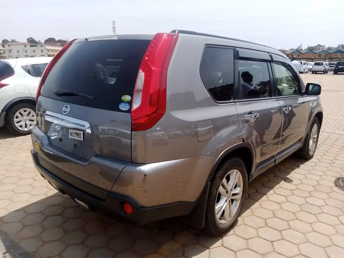 Nissan X-Trail   - 2011