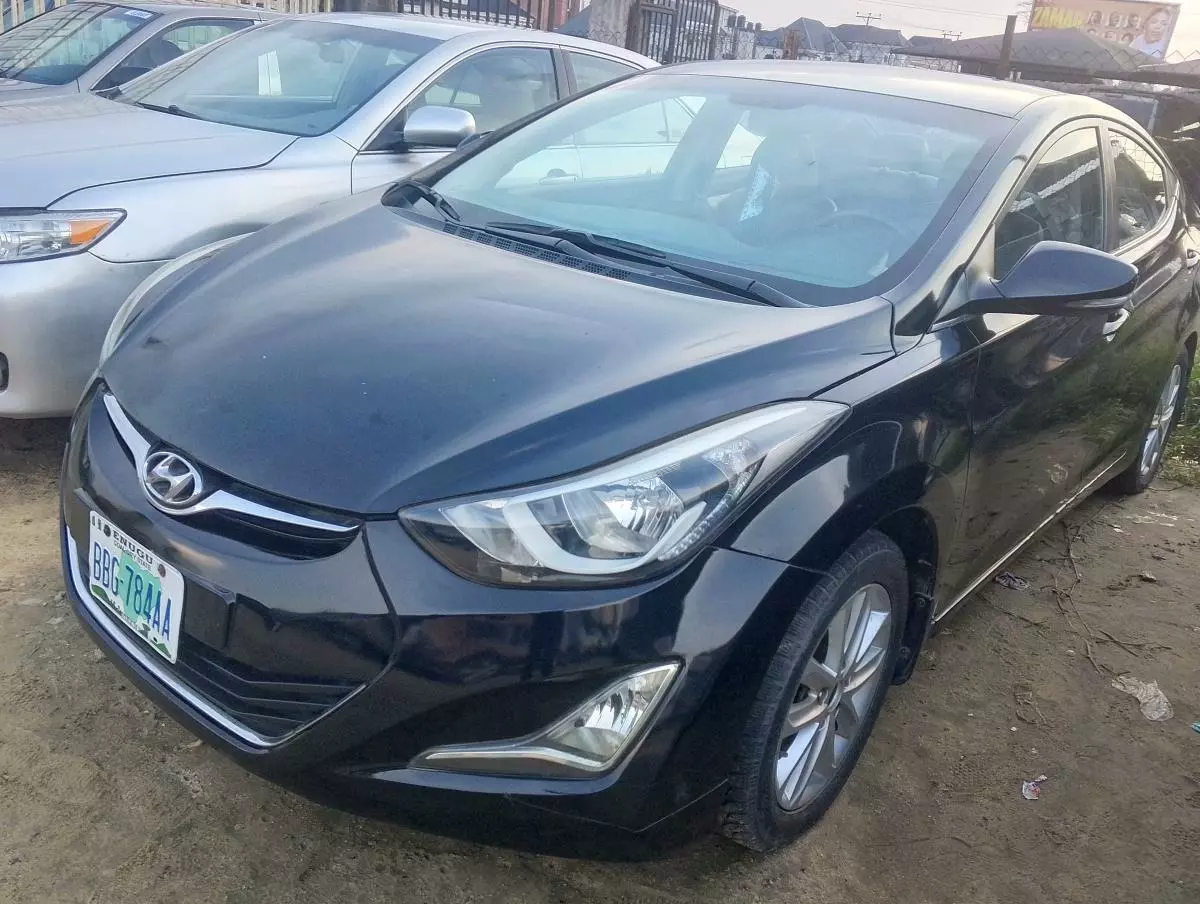 Hyundai Elantra   - 2014