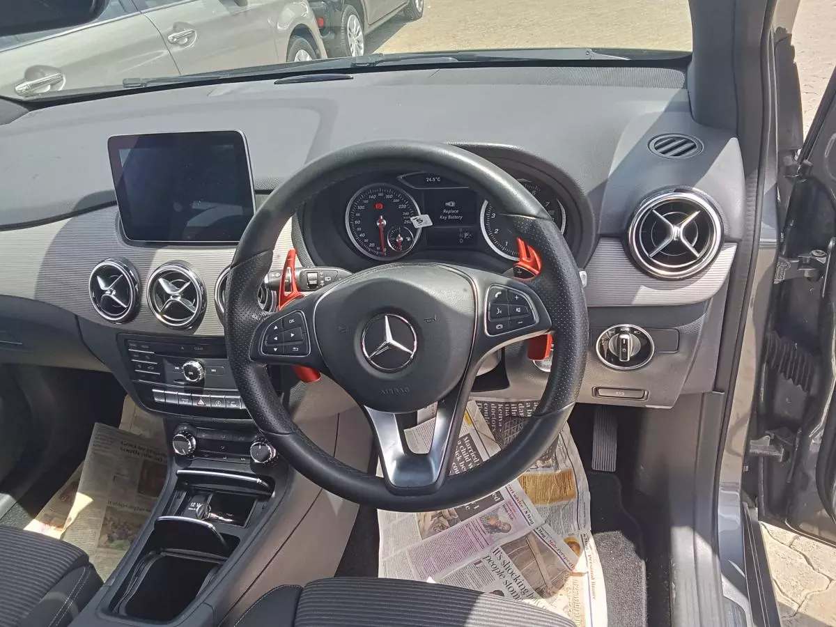 Mercedes-Benz B 180   - 2017