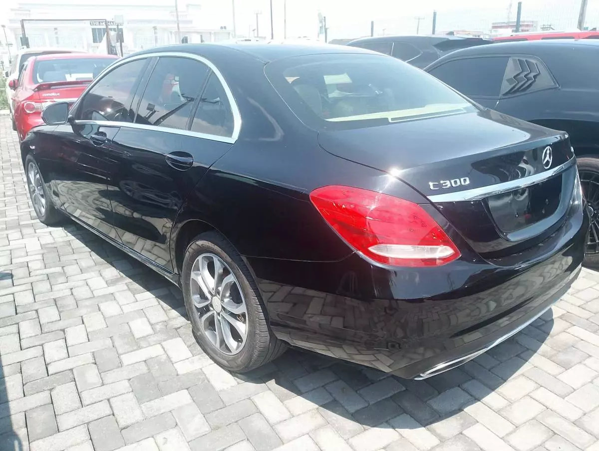 Mercedes-Benz C 300   - 2016