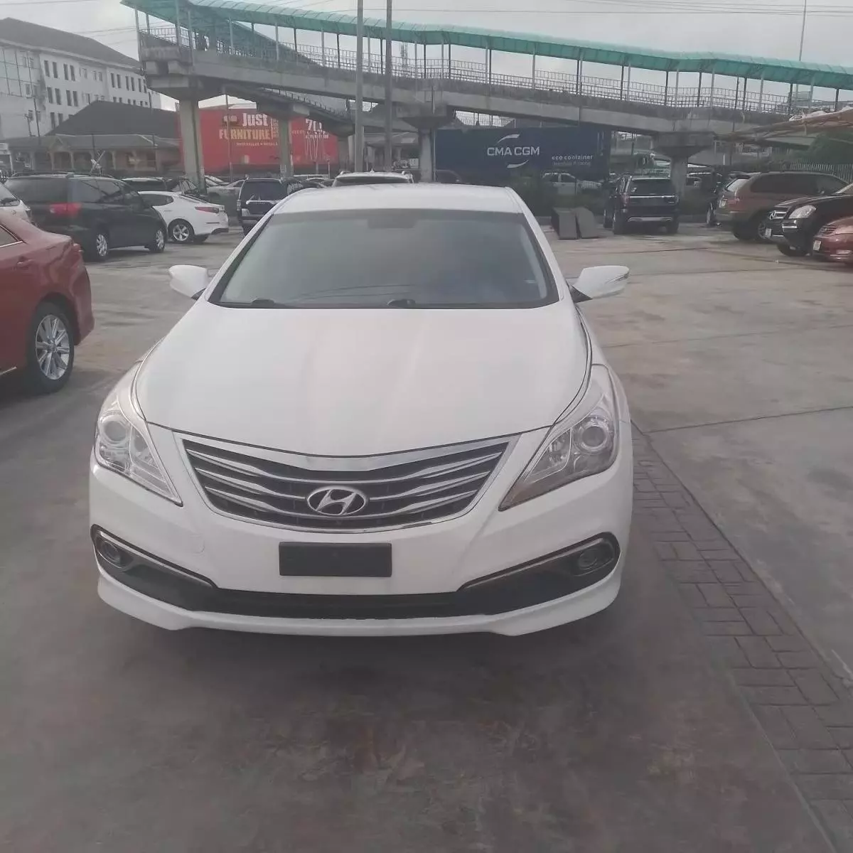 Hyundai Azera   - 2015