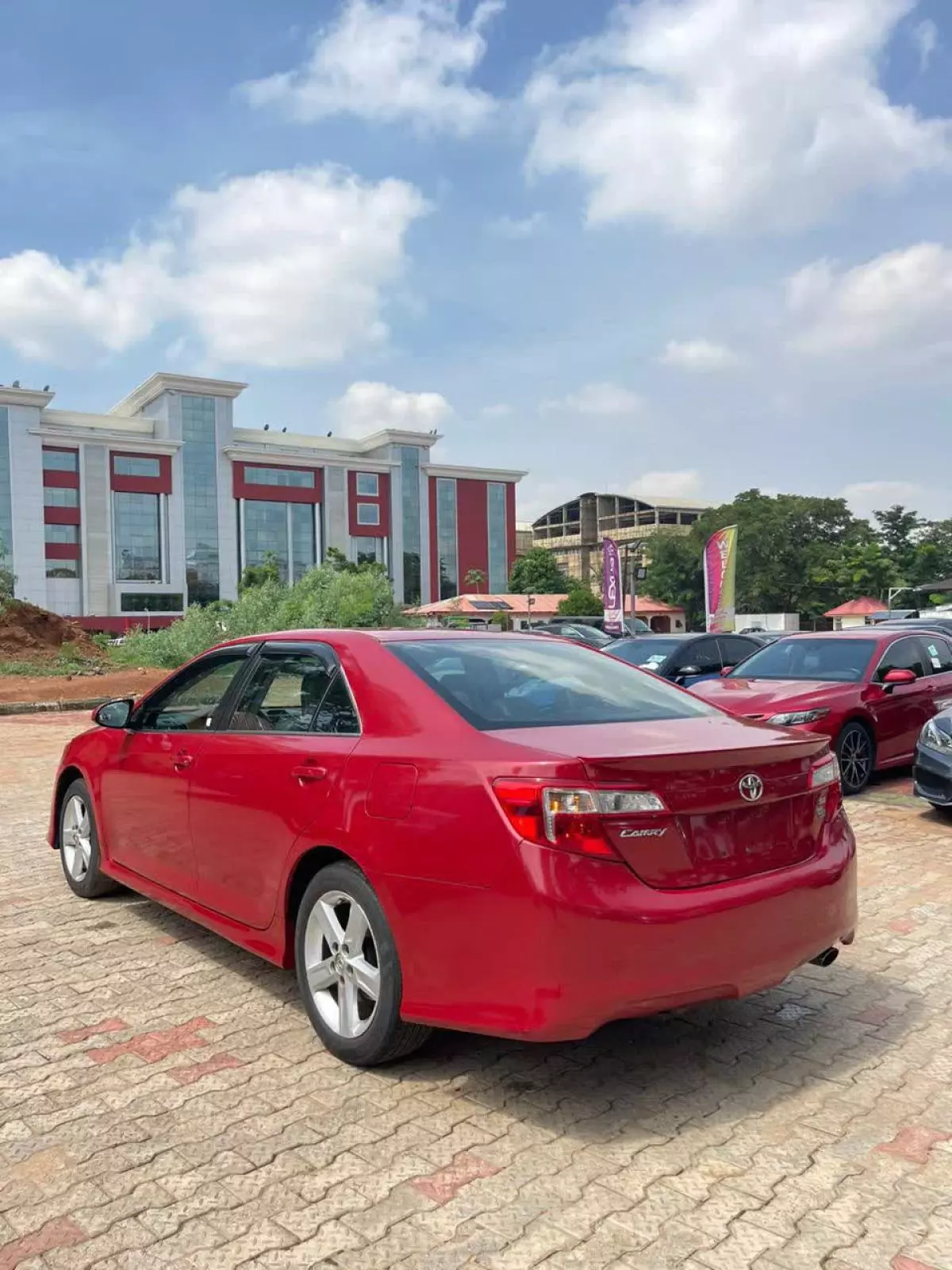 Toyota Camry   - 2013