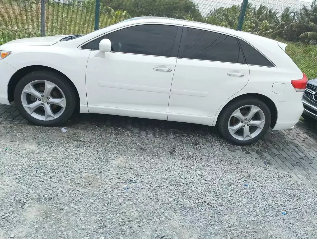 Toyota Venza   - 2009