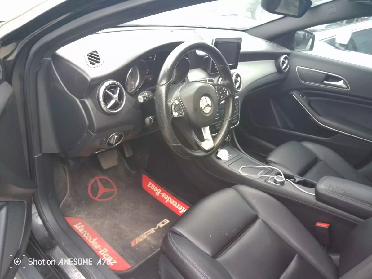 Mercedes-Benz GLA 250   - 2016