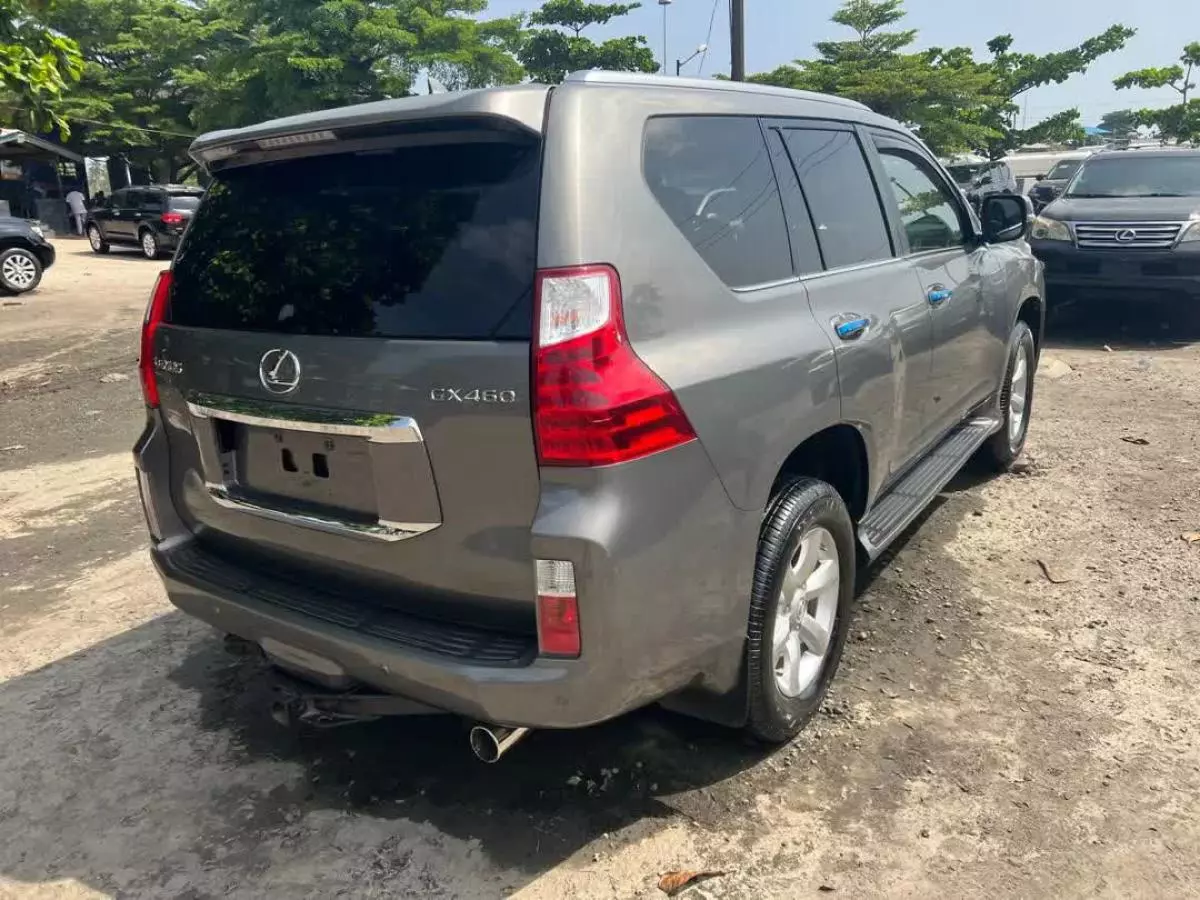 Lexus GX 460   - 2010