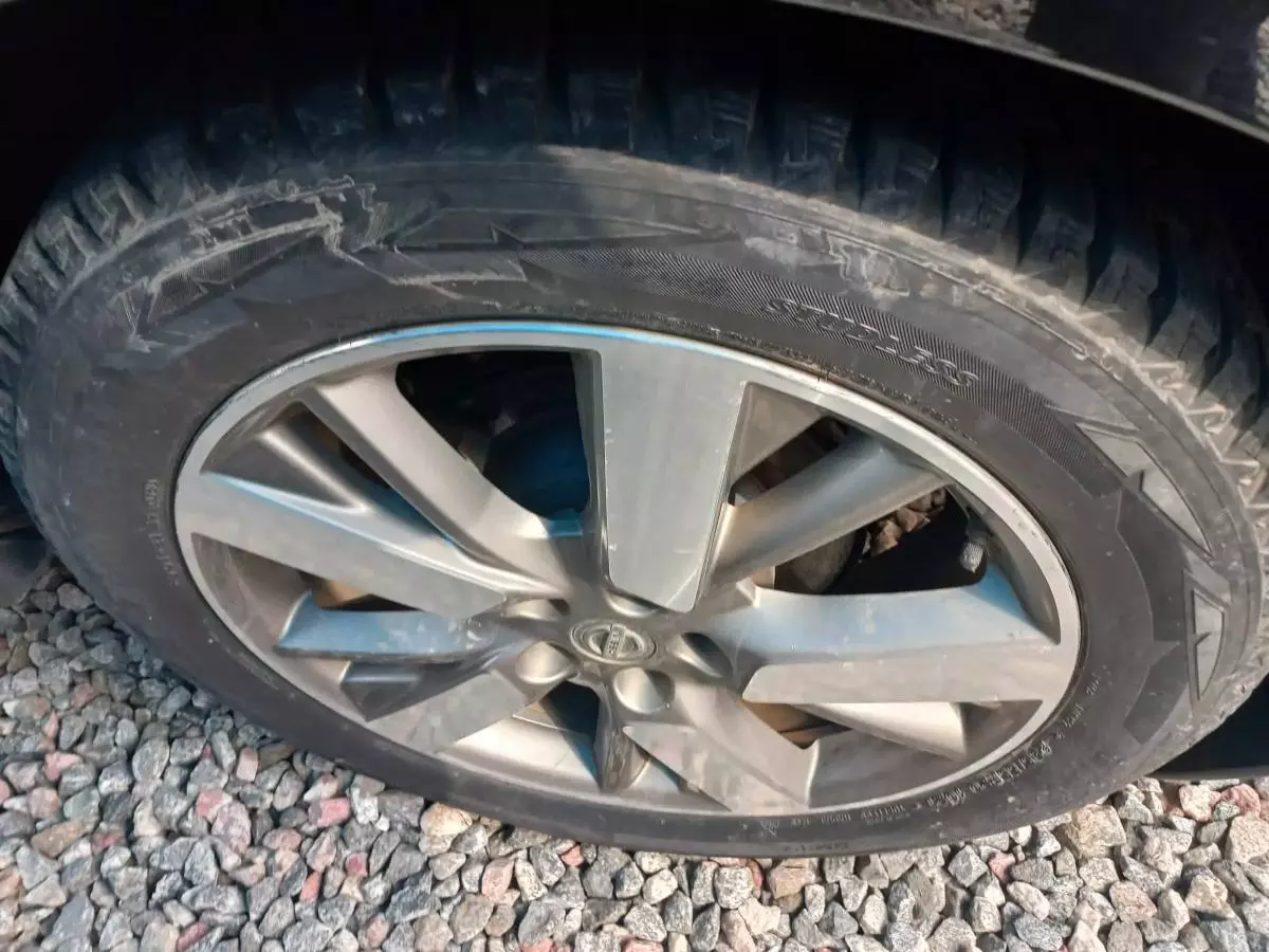 Nissan Pathfinder - 2015
