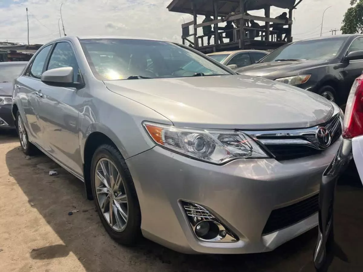 Toyota Camry   - 2012