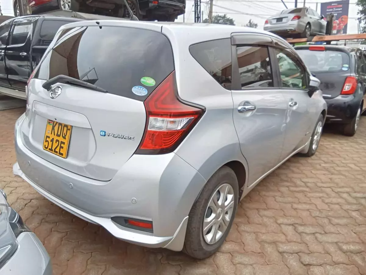 Nissan Note Hybrid E-Power   - 2016