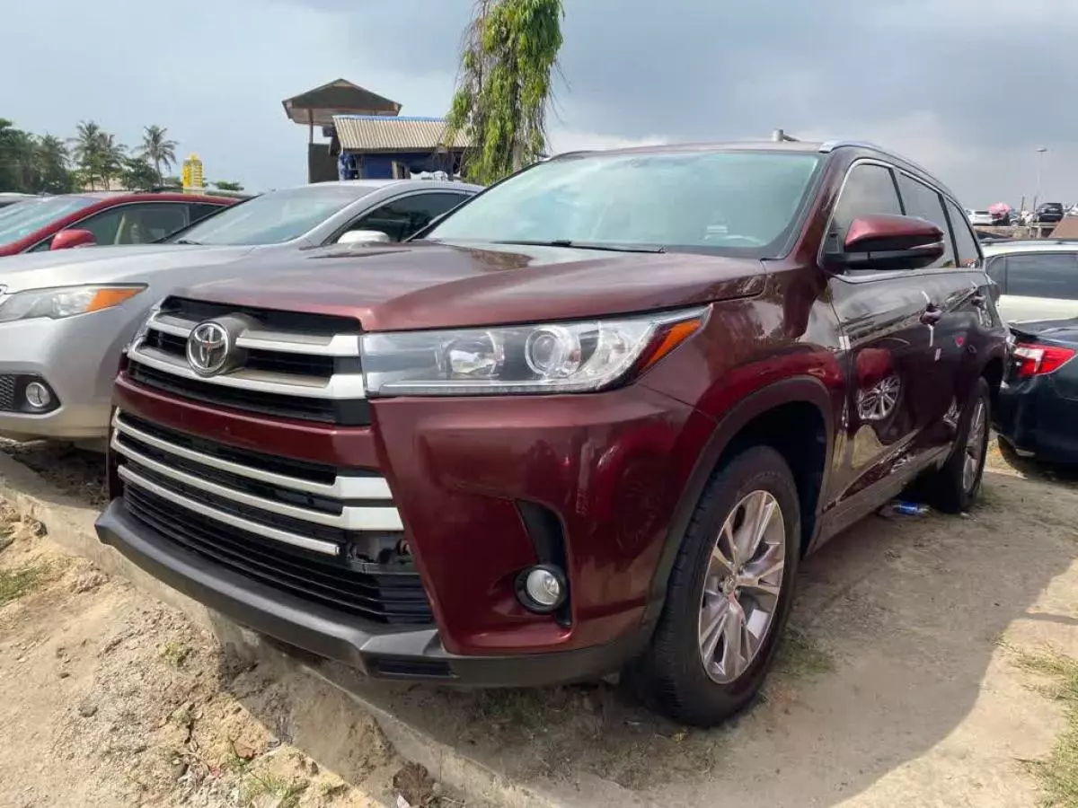 Toyota Highlander - 2015