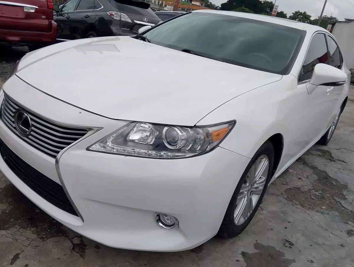 Lexus ES 350   - 2013