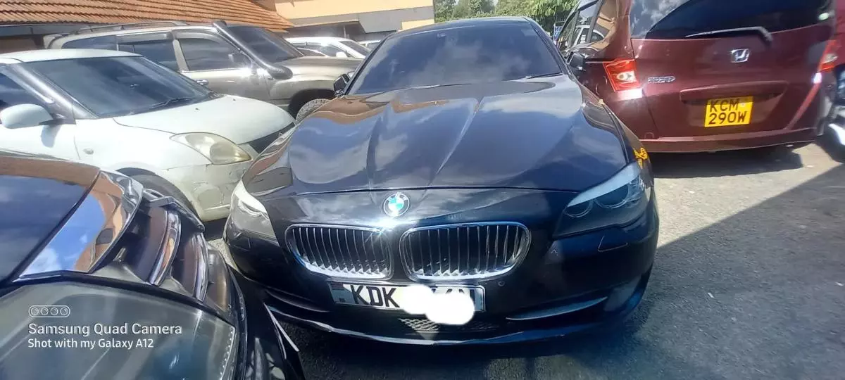 BMW 520i   - 2013