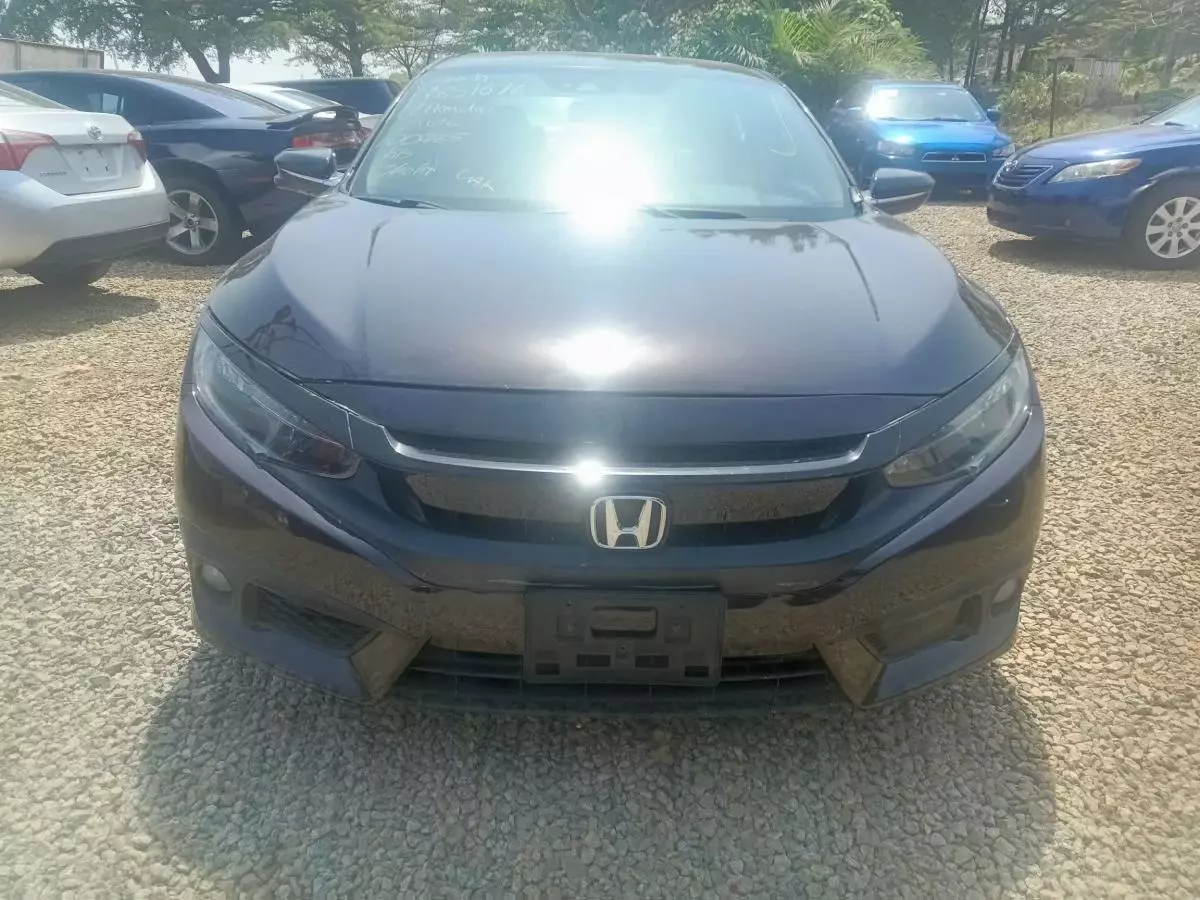 Honda Civic   - 2017