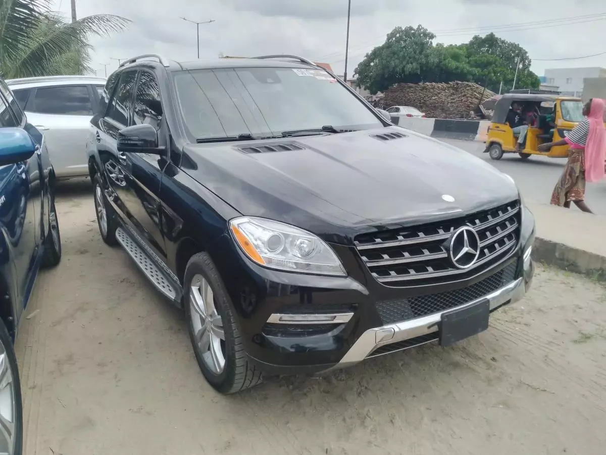 Mercedes-Benz ML 350   - 2012