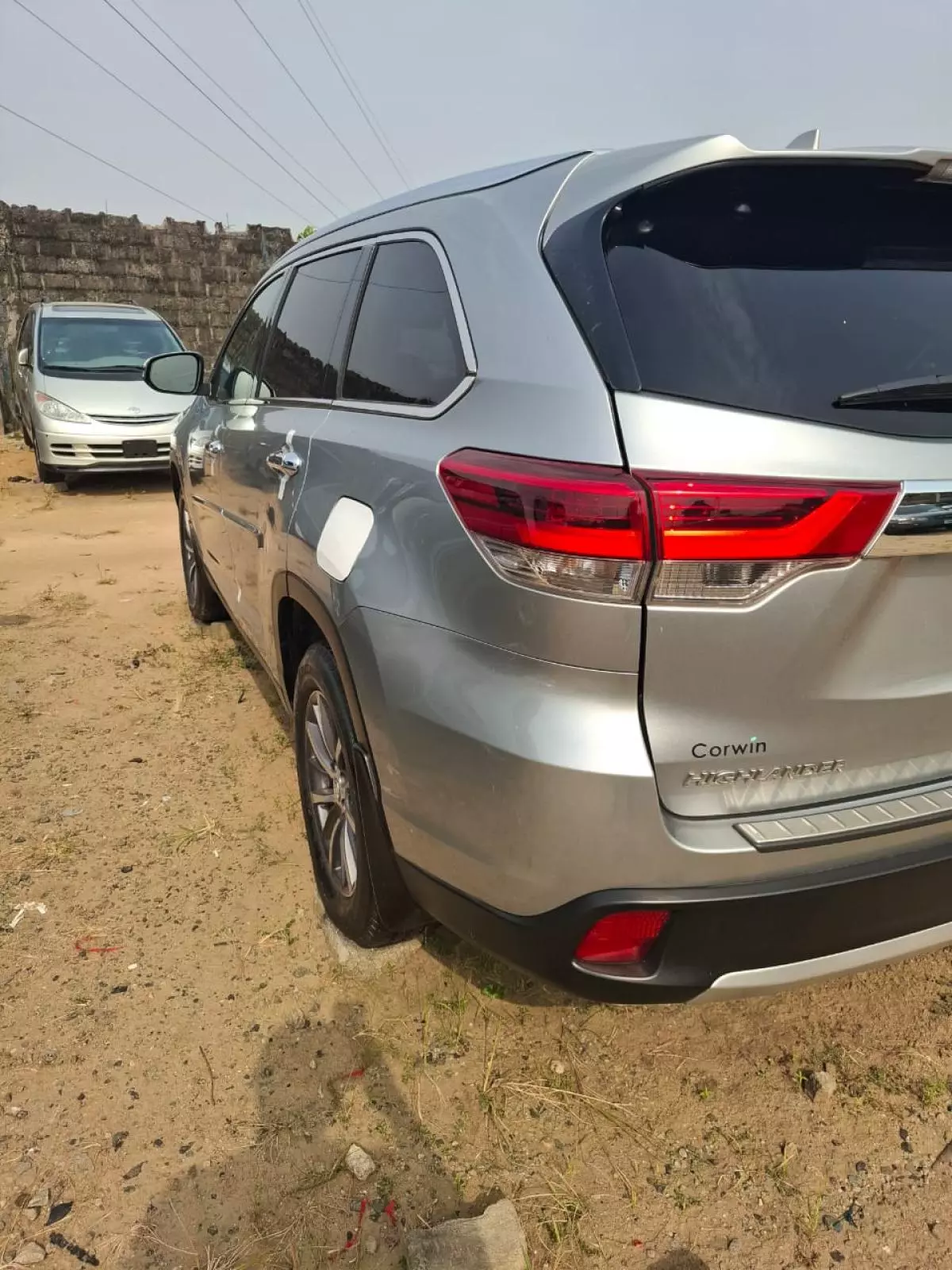 Toyota Highlander   - 2019