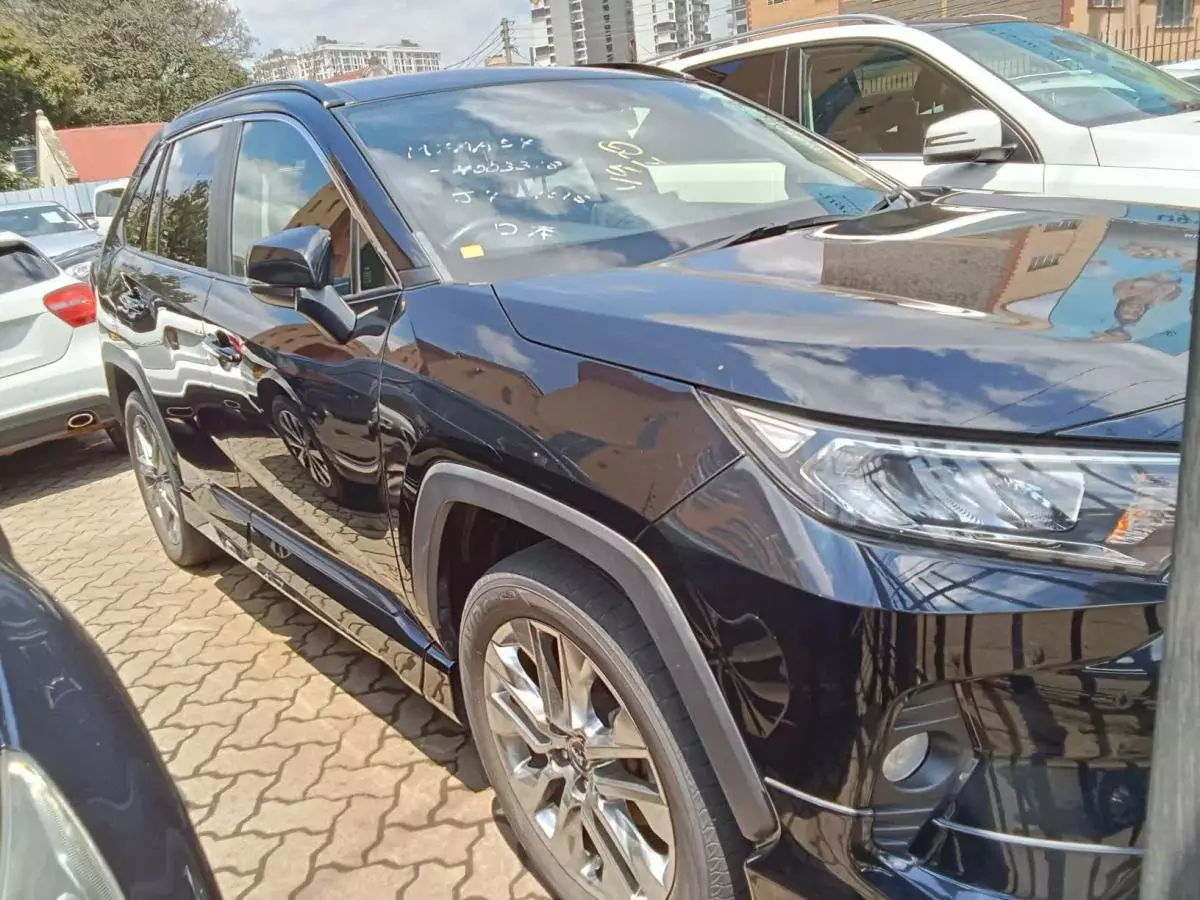 Toyota RAV 4   - 2019