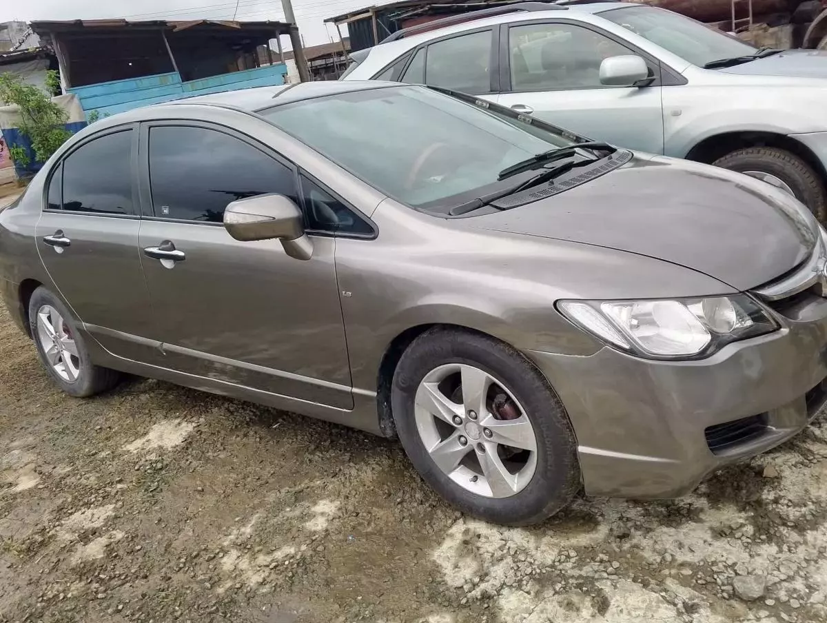 Honda Civic   - 2008