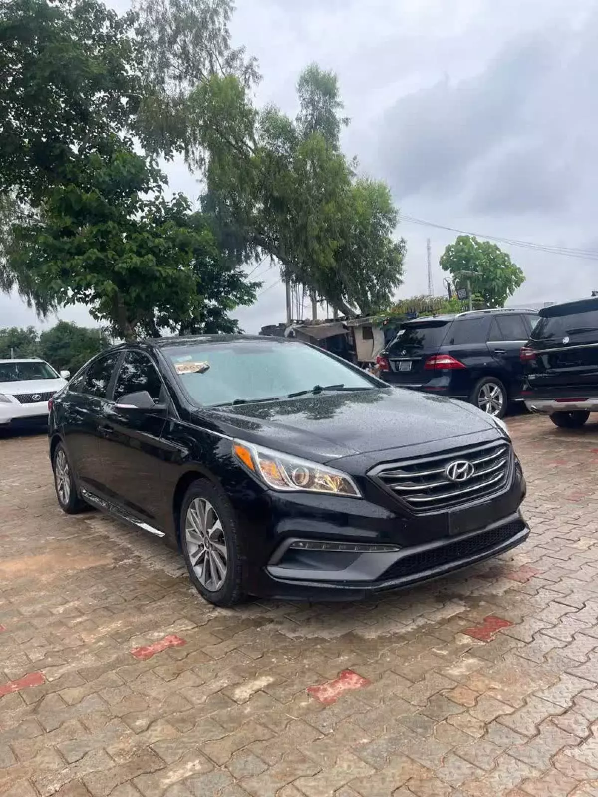 Hyundai Sonata   - 2015